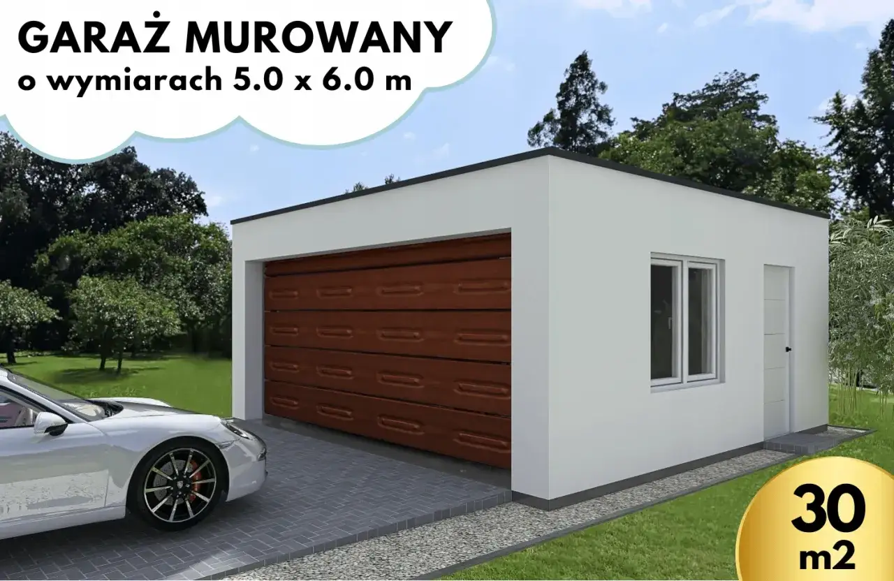 Nowoczesny garaż murowany projekt 5x6m, z brązową bramą i białym wykończeniem. Obok lśniący samochód.